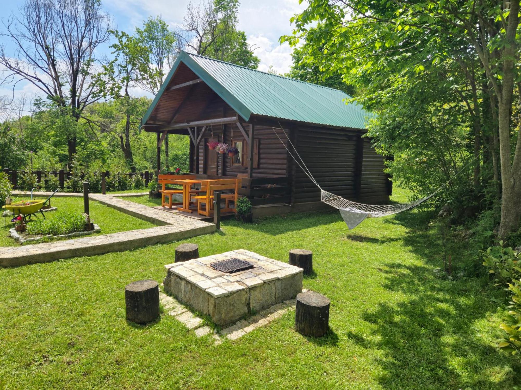 Cabin House Dubovik Cetinje Esterno foto
